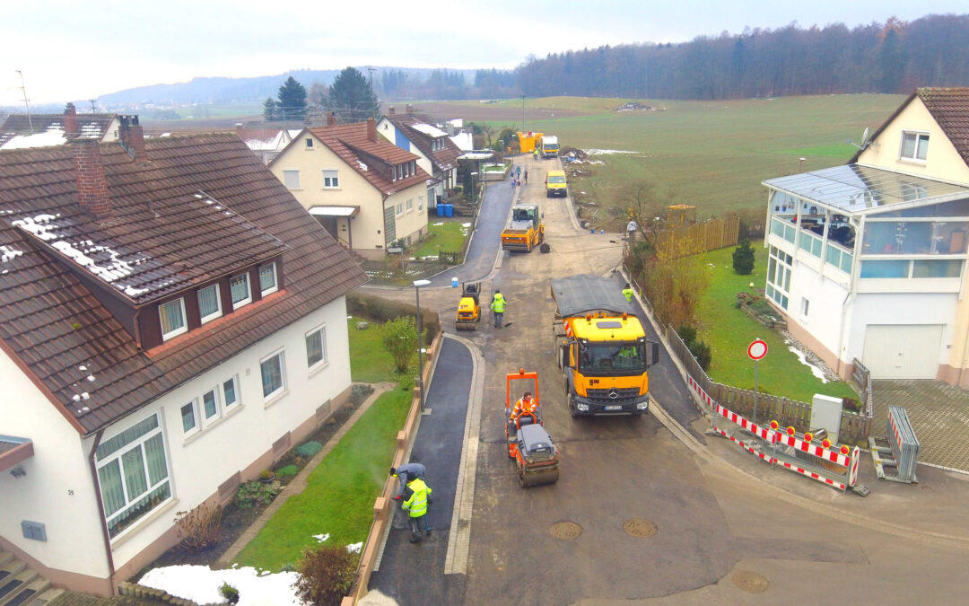 Asphalteinbau Finsterbachstraße in Bad Schussenried